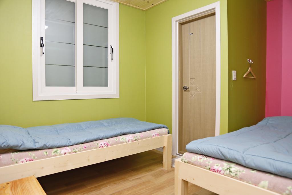 Op 102 Guesthouse Gyeongju Eksteriør bilde