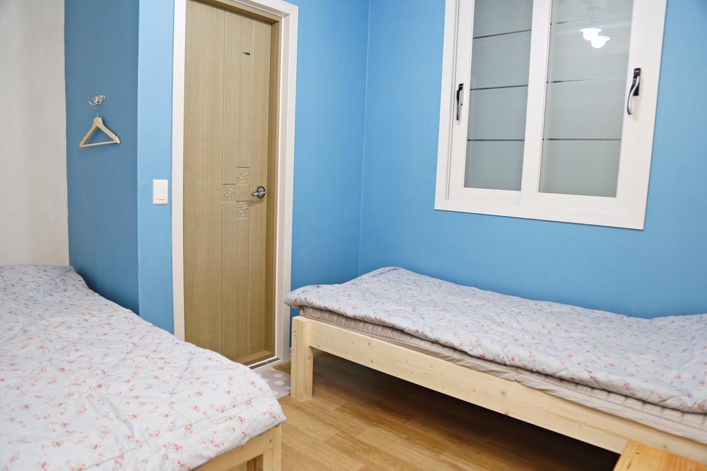 Op 102 Guesthouse Gyeongju Eksteriør bilde